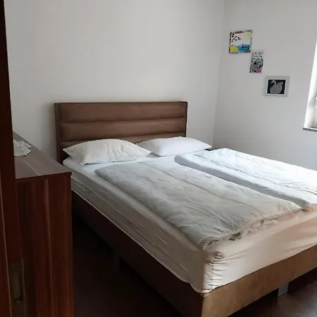Apartman Apartma Mira